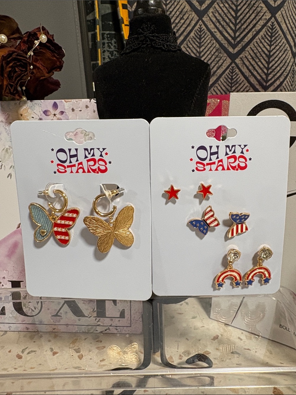 ✨ 🇺🇸NWT Oh My Stars Charming Red, White, & Blue Theme Earring Collection– 4 Pair - Picture 3 of 17